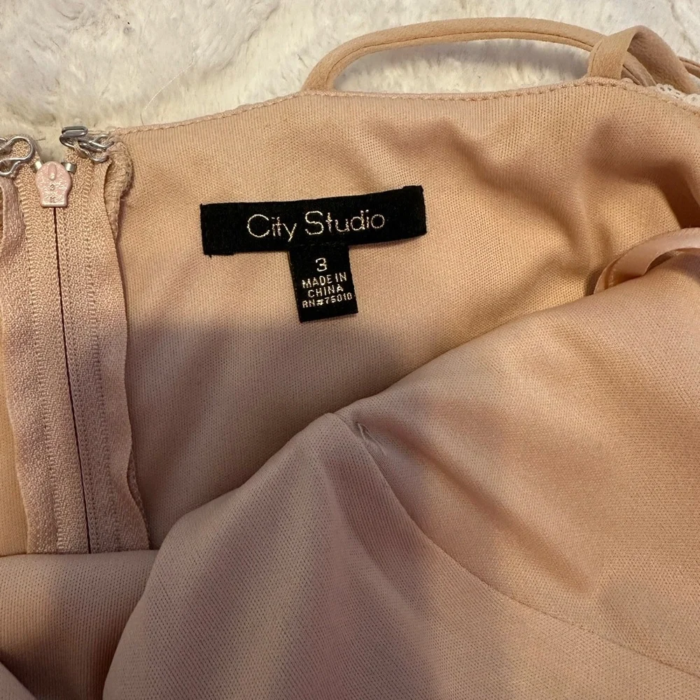 Homecoming Dress - Picture 3 of 3